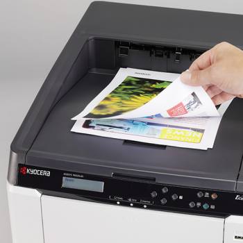 Umweltfreundlicher Toner colour pages being retrieved from a Kyocera printer